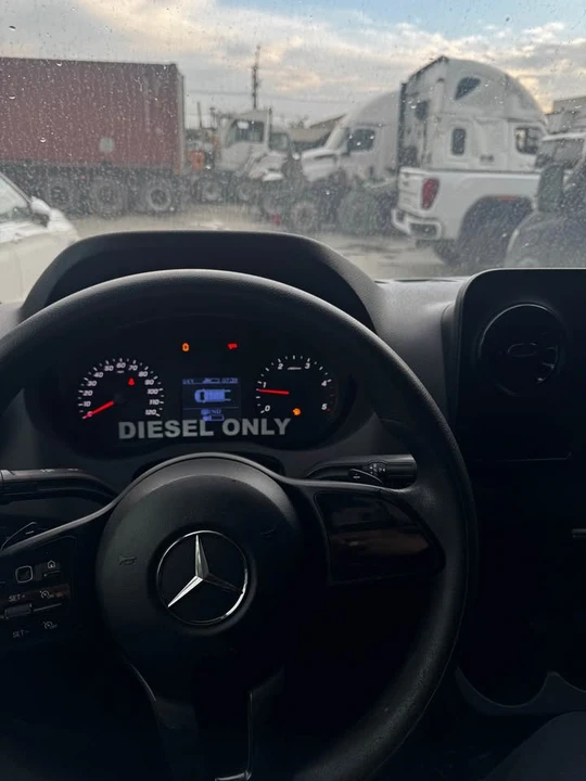 2020 Mercedes-Benz VS30 Sprinter - Image 10 of 11