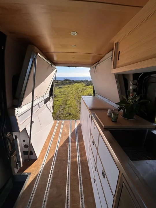 2020 Mercedes-Benz VS30 Sprinter - Image 6 of 11