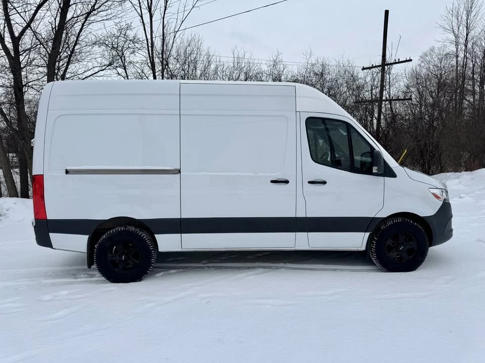 2020 Mercedes-Benz VS30 Sprinter - Image 2 of 19