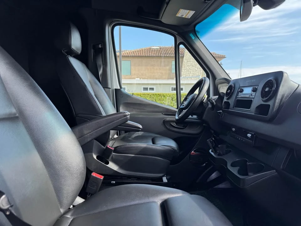 2020 Mercedes-Benz VS30 Sprinter - Image 11 of 16