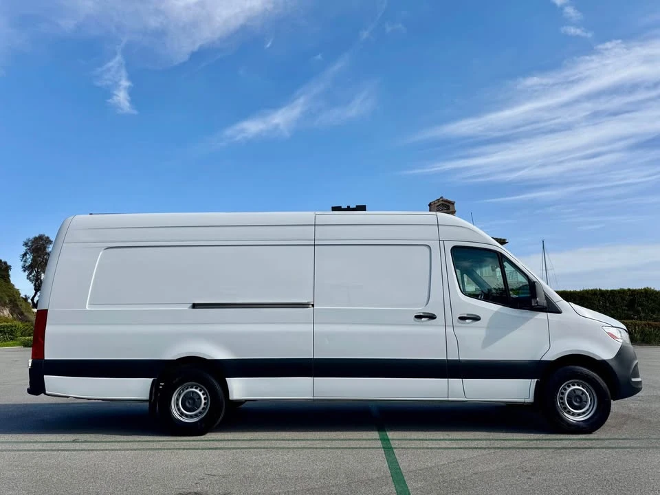 2020 Mercedes-Benz VS30 Sprinter - Image 4 of 16
