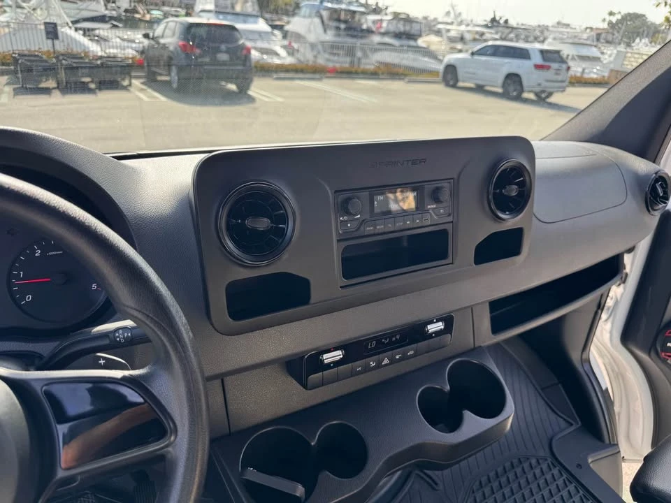 2020 Mercedes-Benz VS30 Sprinter - Image 14 of 16