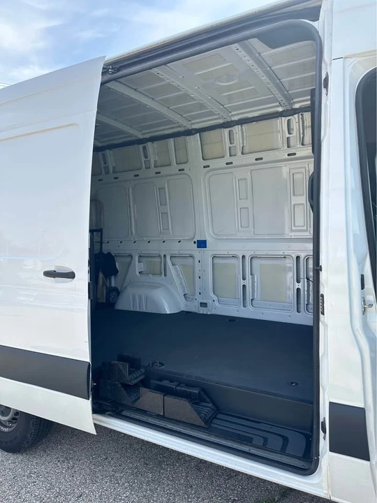 2020 Mercedes-Benz VS30 Sprinter - Image 18 of 20