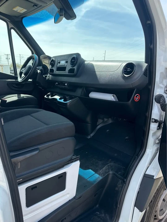 2020 Mercedes-Benz VS30 Sprinter - Image 15 of 20