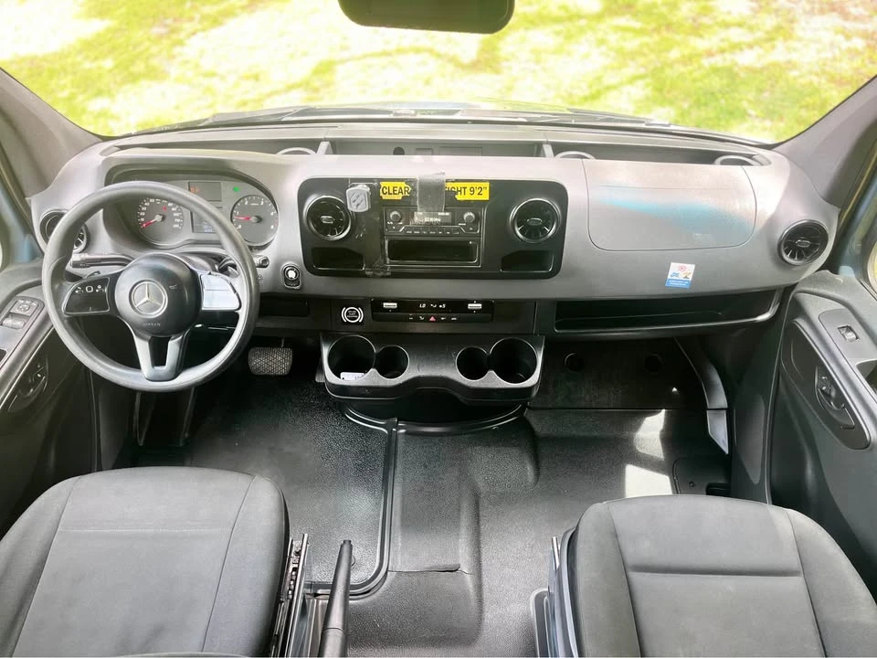 2020 Mercedes-Benz VS30 Sprinter - Image 8 of 10