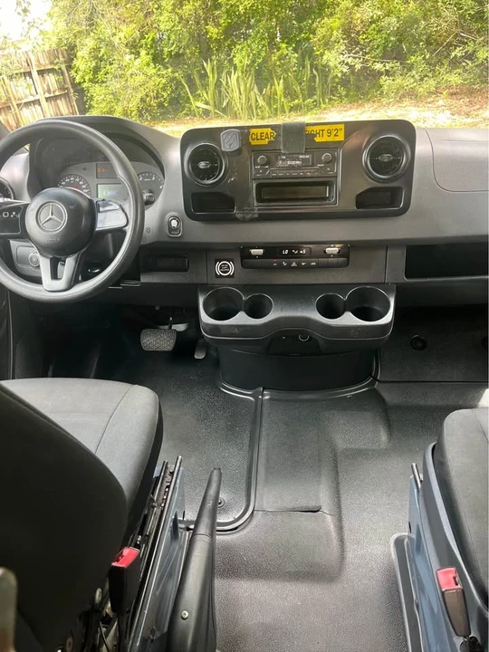 2020 Mercedes-Benz VS30 Sprinter - Image 10 of 10
