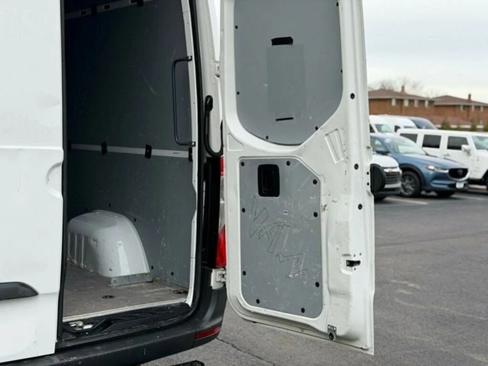 2020 Mercedes-Benz VS30 Sprinter - Image 17 of 20