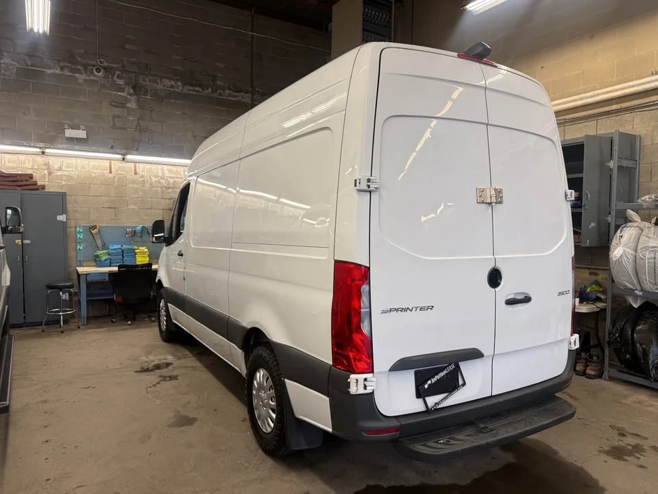 2020 Mercedes-Benz VS30 Sprinter - Image 2 of 11