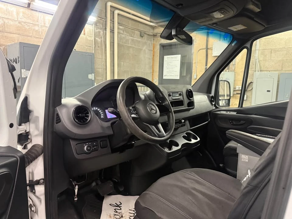 2020 Mercedes-Benz VS30 Sprinter - Image 8 of 11