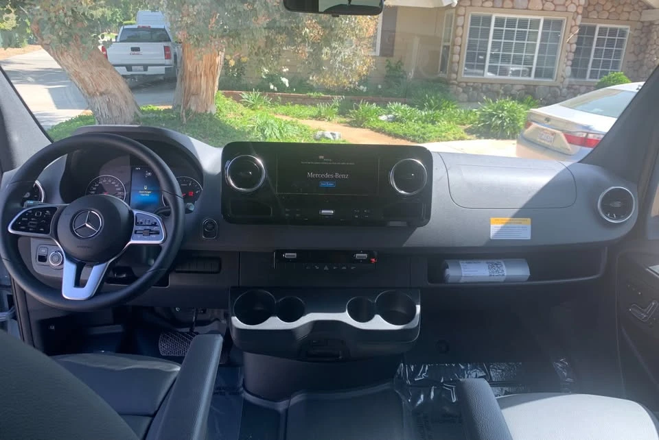2020 Mercedes-Benz VS30 Sprinter - Image 2 of 15