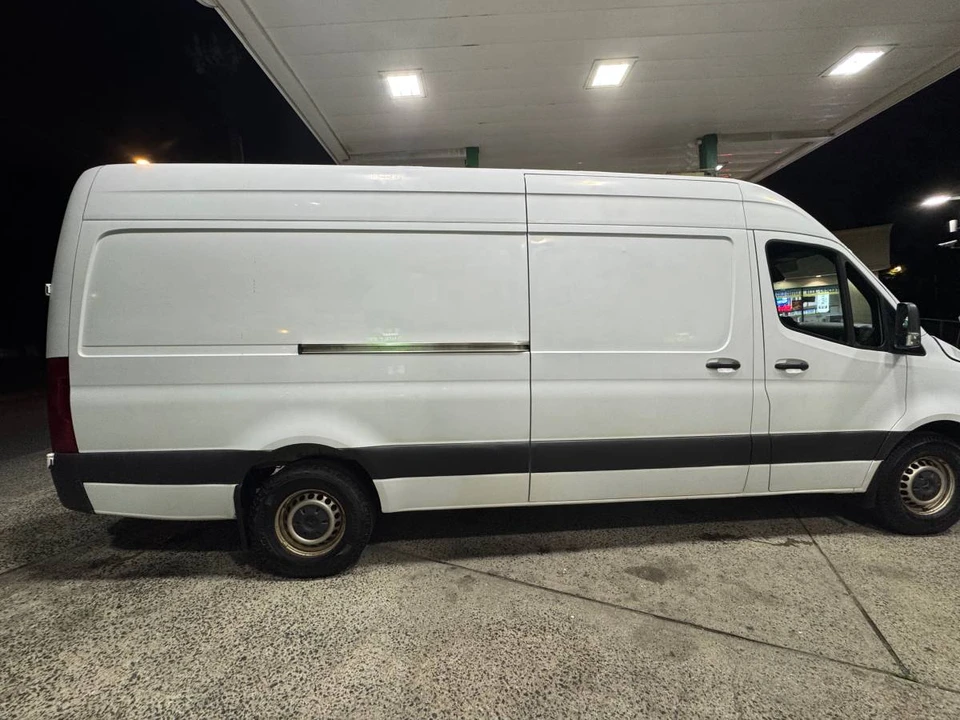 2020 Mercedes-Benz VS30 Sprinter - Image 6 of 12