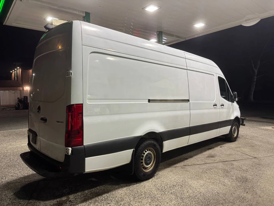 2020 Mercedes-Benz VS30 Sprinter - Image 5 of 12