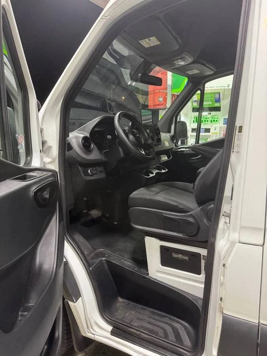 2020 Mercedes-Benz VS30 Sprinter - Image 9 of 12