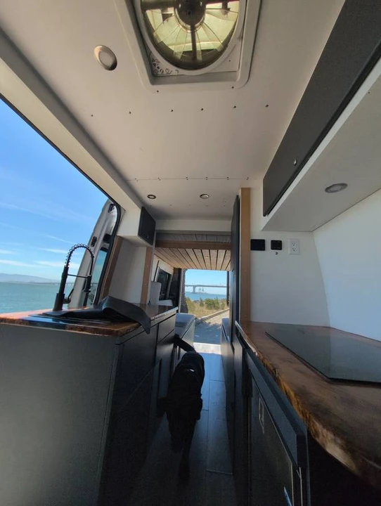 2020 Mercedes-Benz VS30 Sprinter - Image 15 of 24