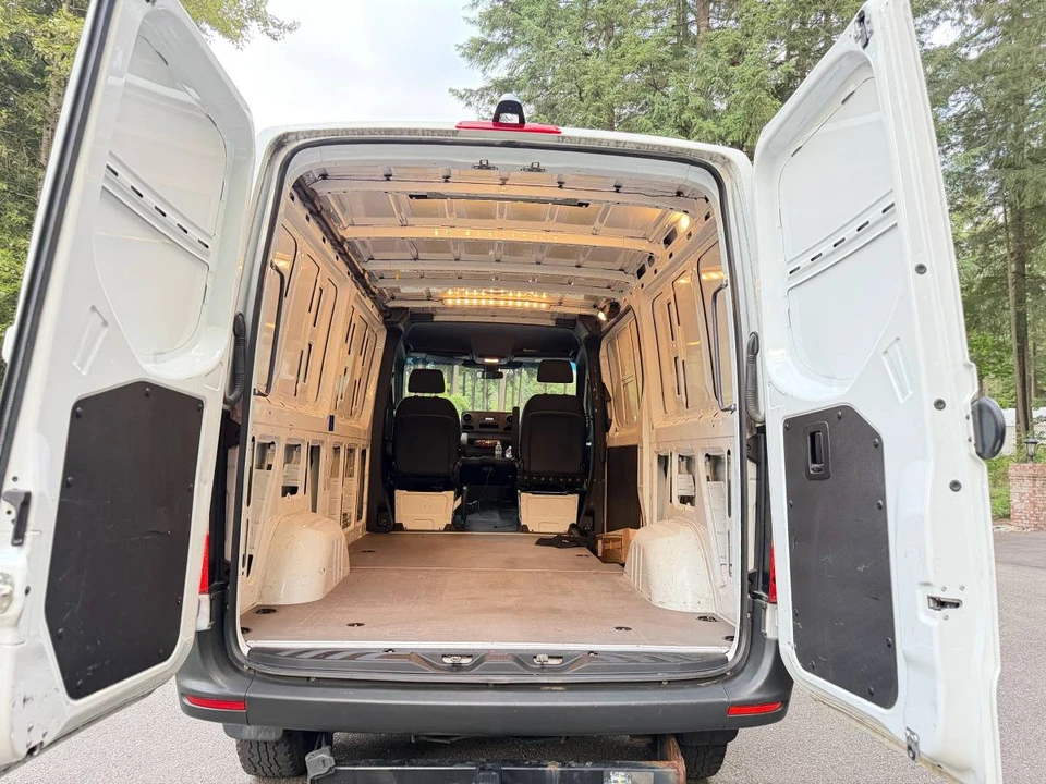 2020 Mercedes-Benz VS30 Sprinter - Image 9 of 24
