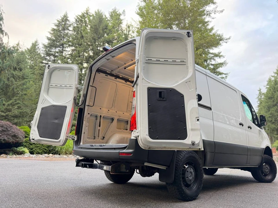 2020 Mercedes-Benz VS30 Sprinter - Image 8 of 24