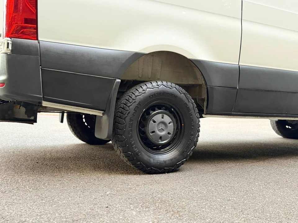 2020 Mercedes-Benz VS30 Sprinter - Image 17 of 24