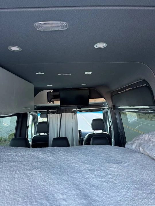 2020 Mercedes-Benz VS30 Sprinter - Image 17 of 21