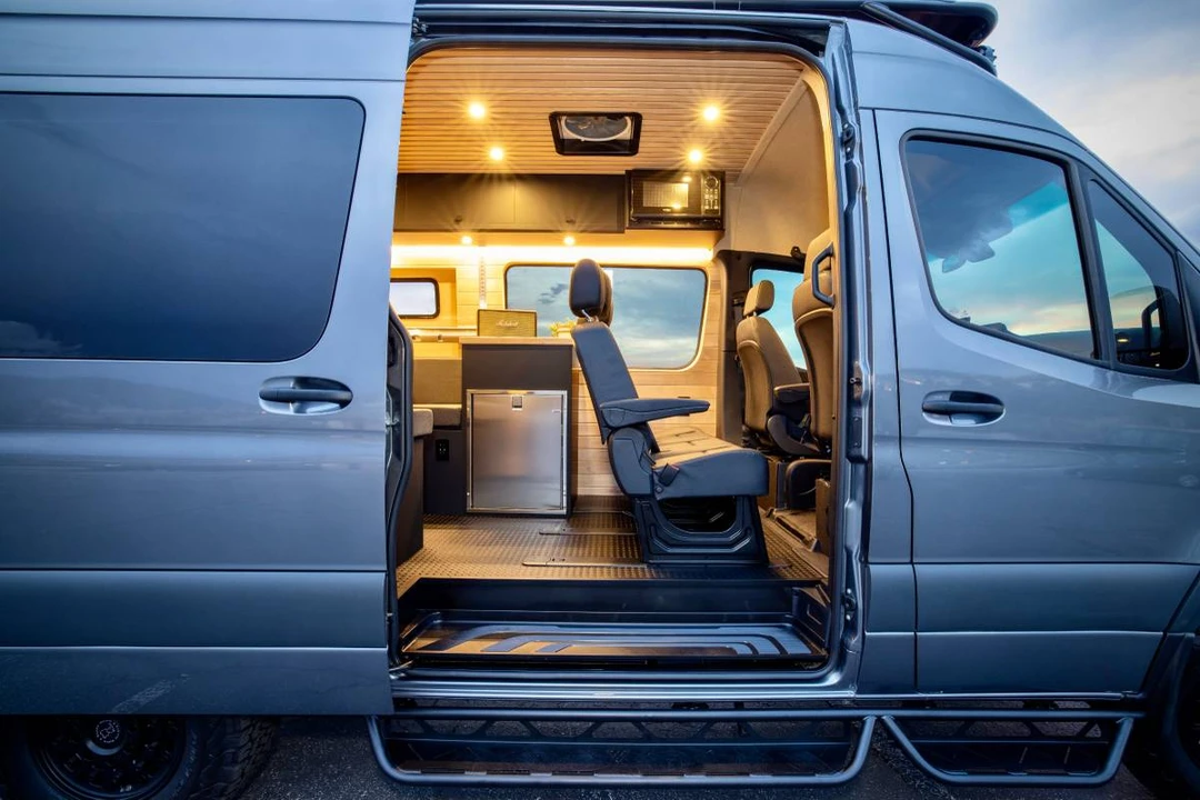 2020 Mercedes-Benz VS30 Sprinter - Image 3 of 4