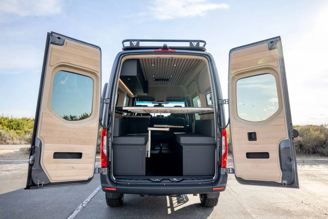 2020 Mercedes-Benz VS30 Sprinter - Image 4 of 4