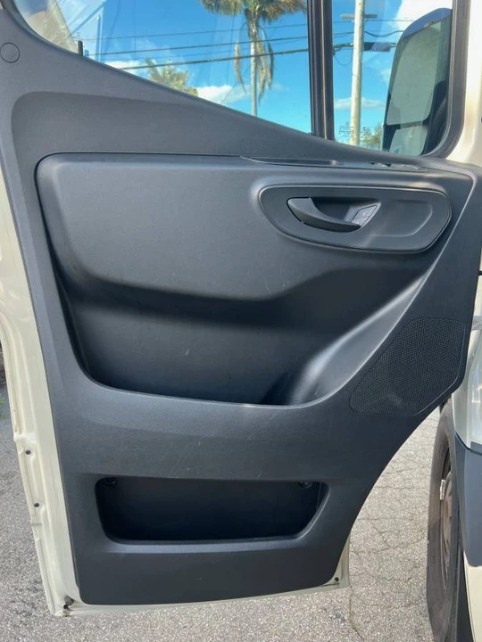 2020 Mercedes-Benz VS30 Sprinter - Image 23 of 24