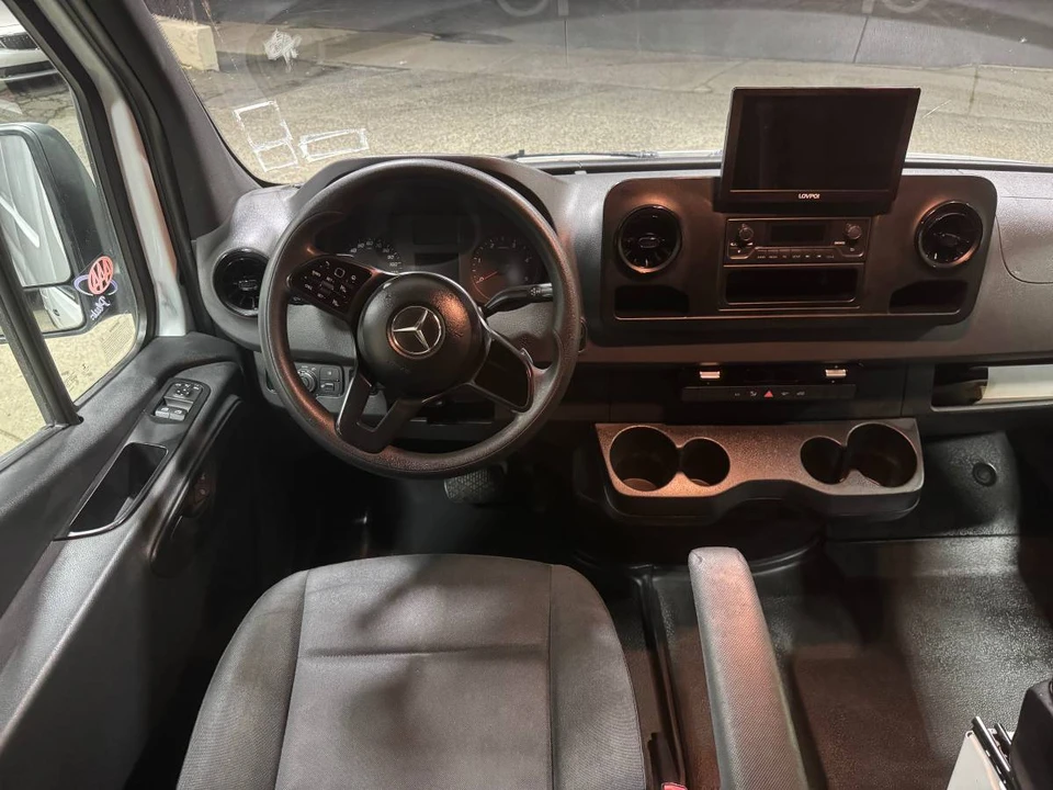 2020 Mercedes-Benz VS30 Sprinter - Image 11 of 11