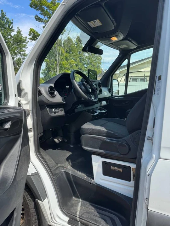 2020 Mercedes-Benz VS30 Sprinter - Image 9 of 11