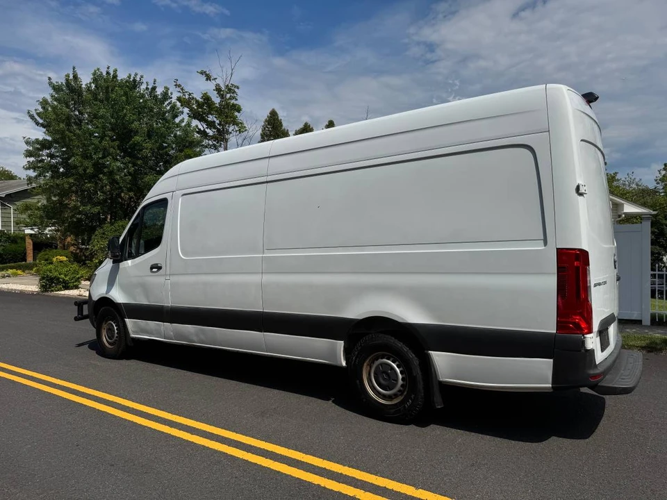 2020 Mercedes-Benz VS30 Sprinter - Image 3 of 11