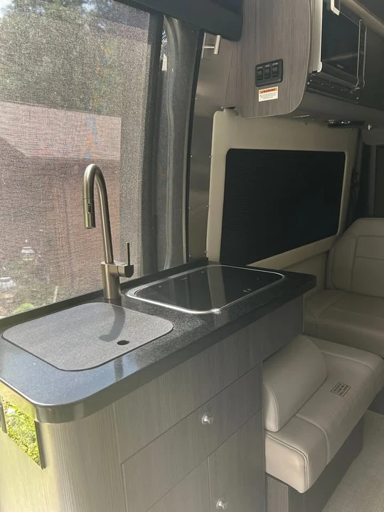 2020 Mercedes-Benz VS30 Sprinter - Image 11 of 12