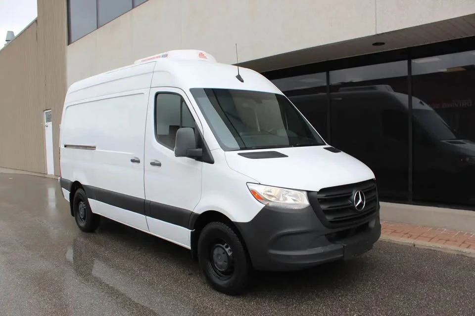 2020 Mercedes-Benz VS30 Sprinter - Image 17 of 18