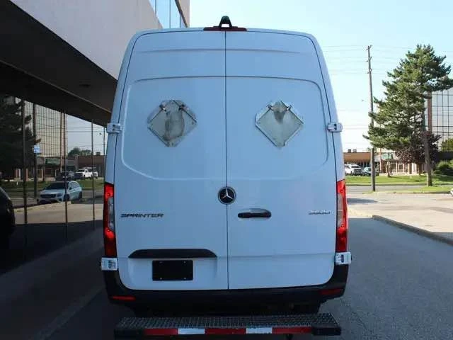 2020 Mercedes-Benz VS30 Sprinter - Image 11 of 20
