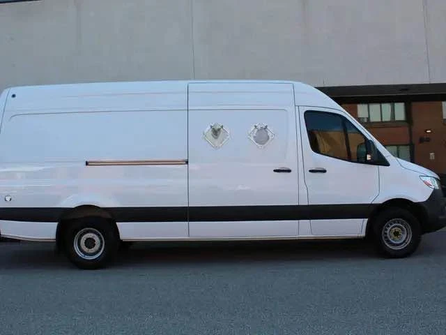 2020 Mercedes-Benz VS30 Sprinter - Image 10 of 20