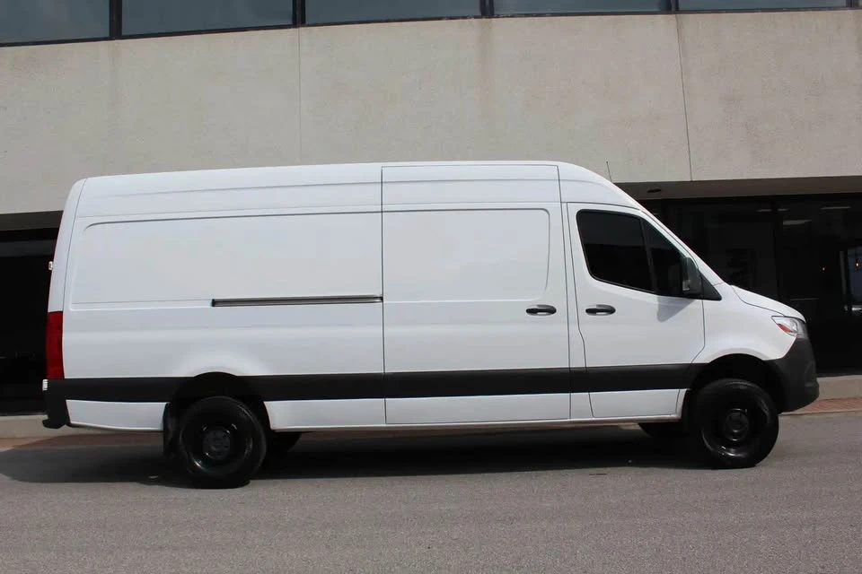 2020 Mercedes-Benz VS30 Sprinter - Image 10 of 20