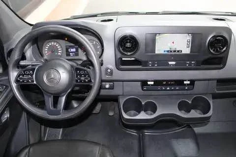 2020 Mercedes-Benz VS30 Sprinter - Image 13 of 20