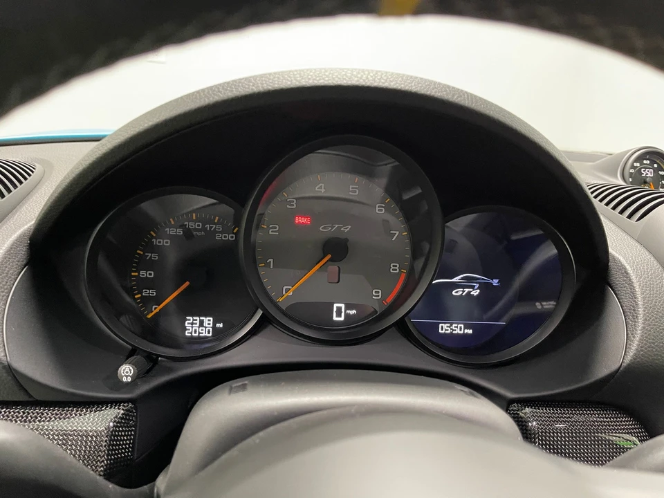 2020 Porsche 718 Cayman GT4 - Image 2 of 7