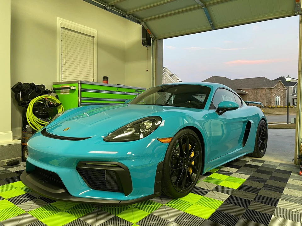 2020 Porsche 718 Cayman GT4 - Image 5 of 7