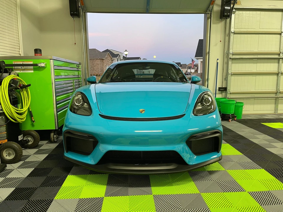 2020 Porsche 718 Cayman GT4 - Image 4 of 7
