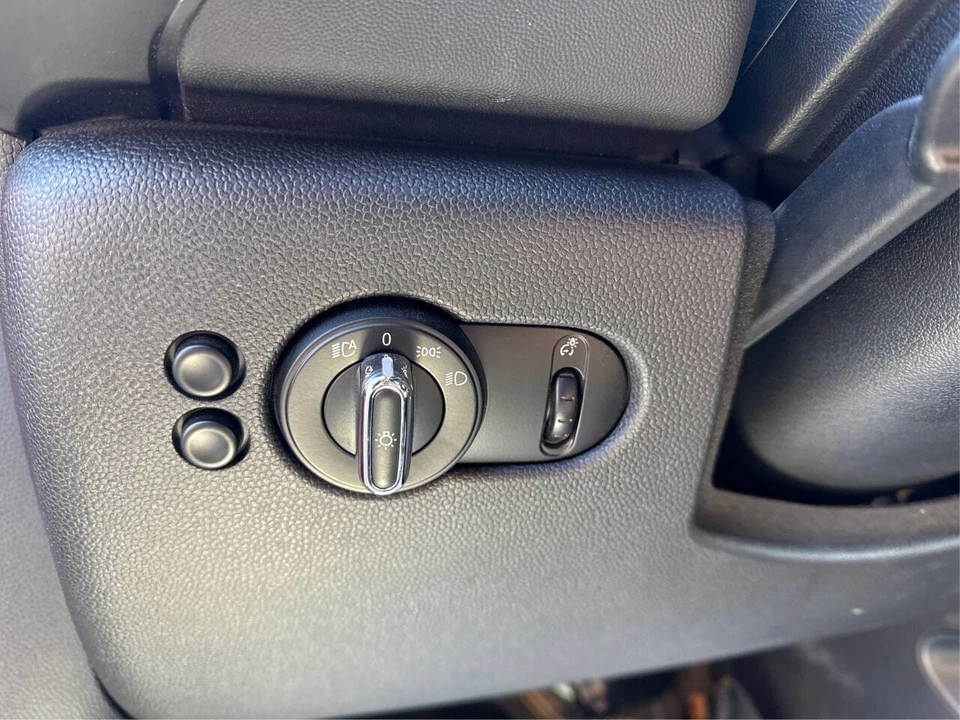 2020 Mini Mini 3rd Gen - Image 17 of 21
