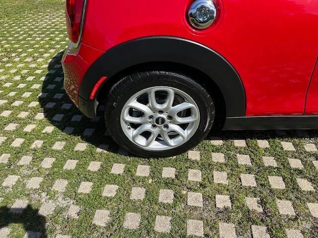 2020 Mini Mini Cooper S 3rd Gen - Image 24 of 31