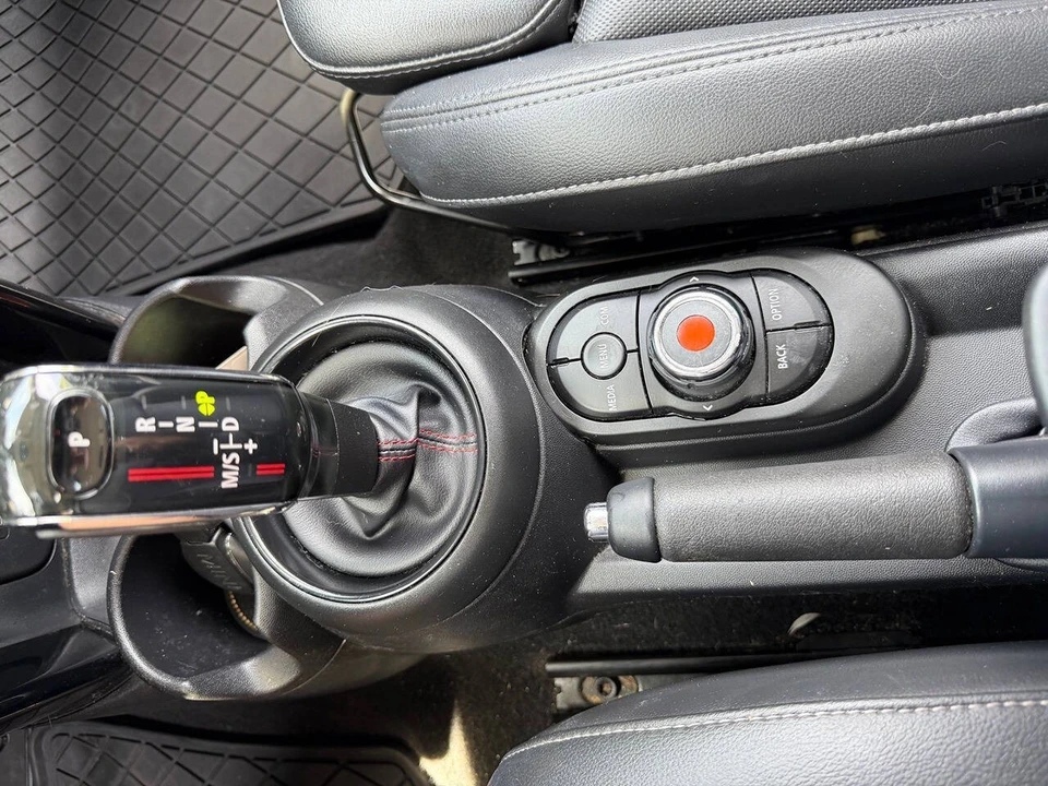 2020 Mini Mini Cooper S 3rd Gen - Image 13 of 31