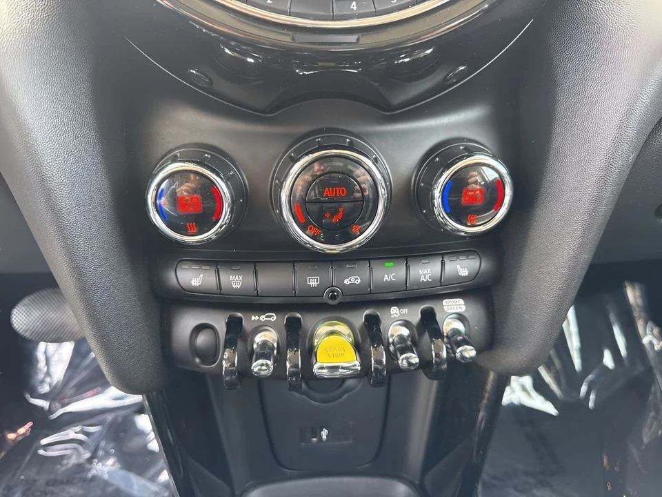 2020 Mini Mini 3rd Gen - Image 19 of 30