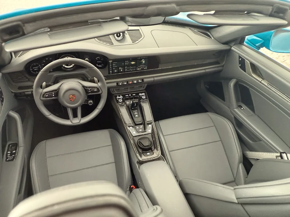 2020 Porsche 992 Carrera 4S - Image 27 of 31