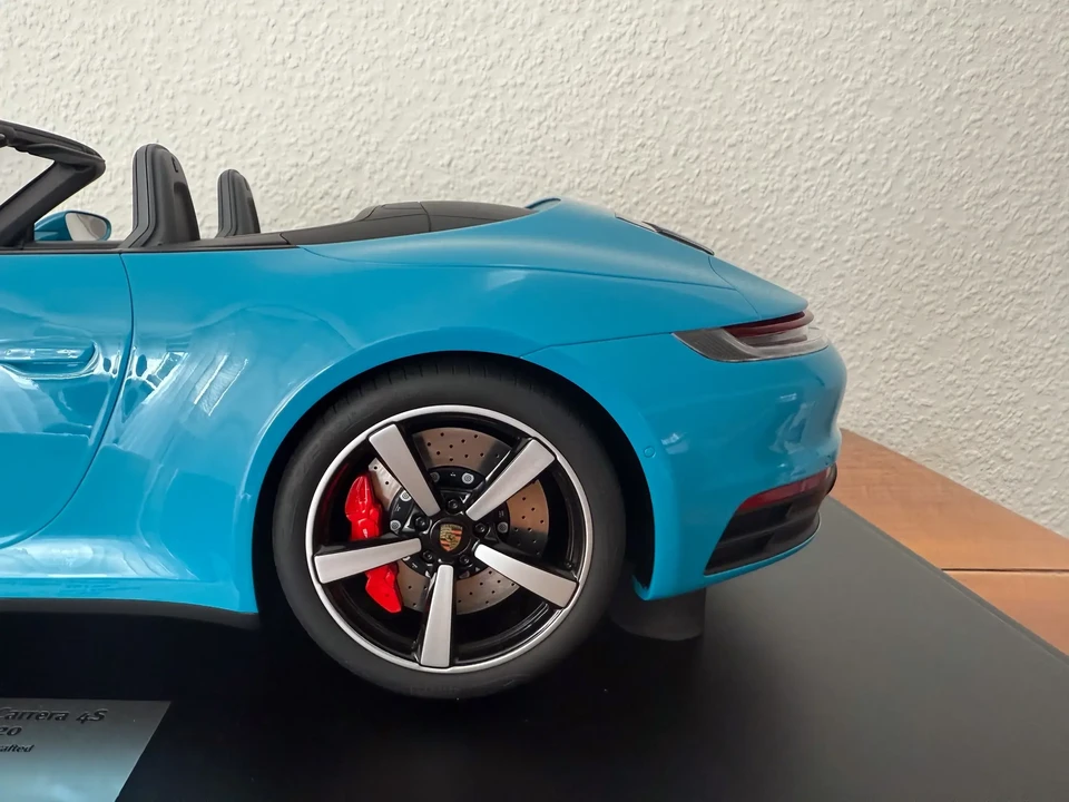 2020 Porsche 992 Carrera 4S - Image 23 of 31