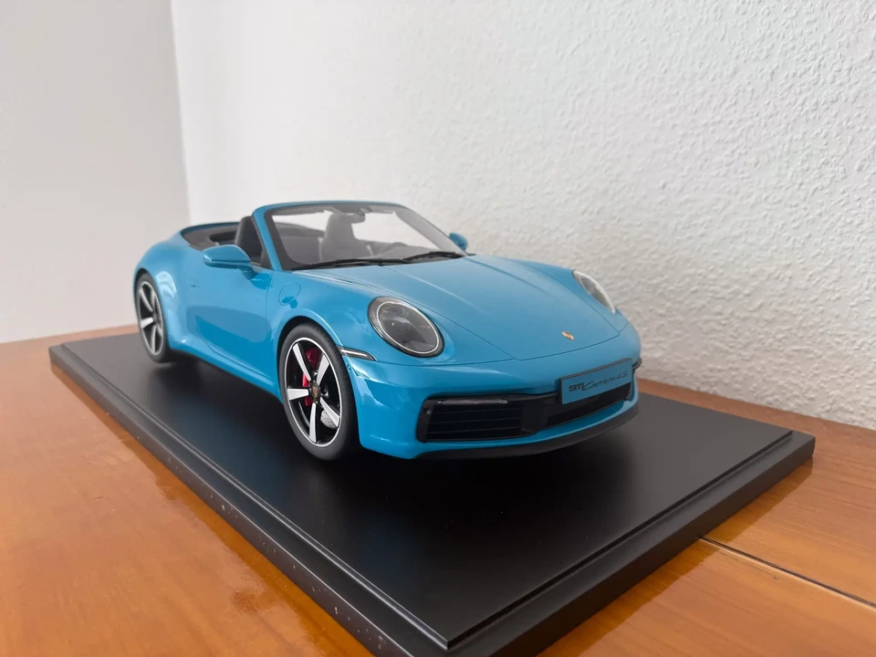 2020 Porsche 992 Carrera 4S - Image 8 of 31