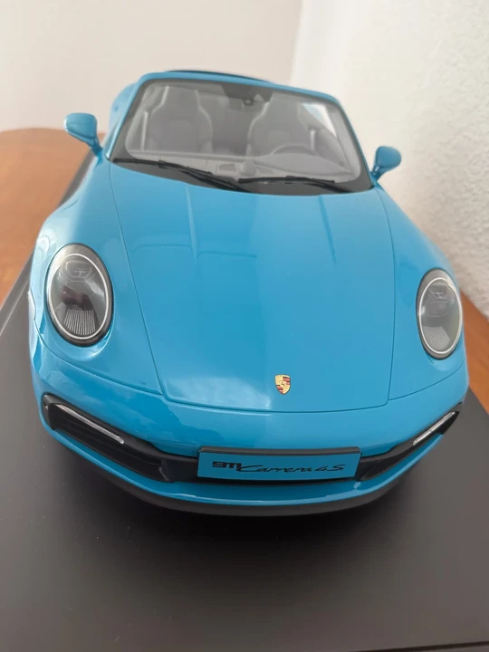 2020 Porsche 992 Carrera 4S - Image 10 of 31