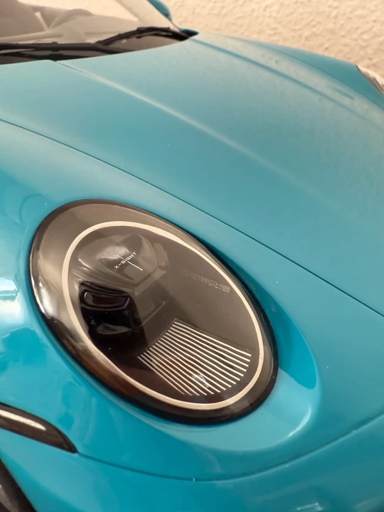 2020 Porsche 992 Carrera 4S - Image 15 of 31