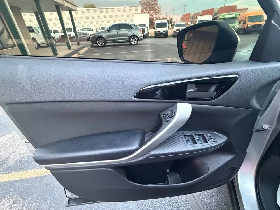 2020 Mitsubishi Eclipse Cross - Image 18 of 20