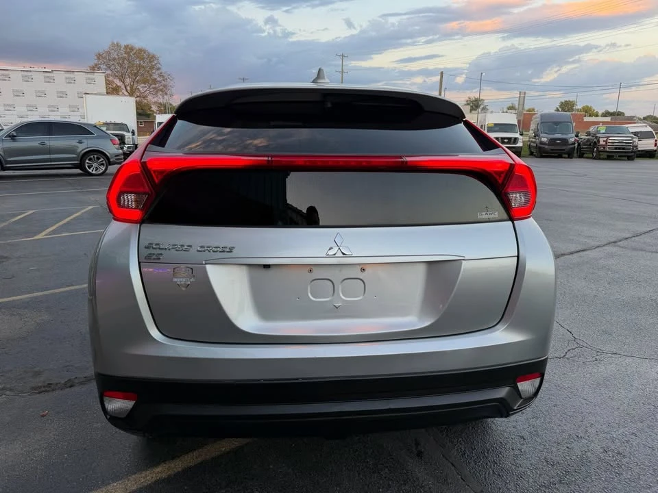 2020 Mitsubishi Eclipse Cross - Image 4 of 20