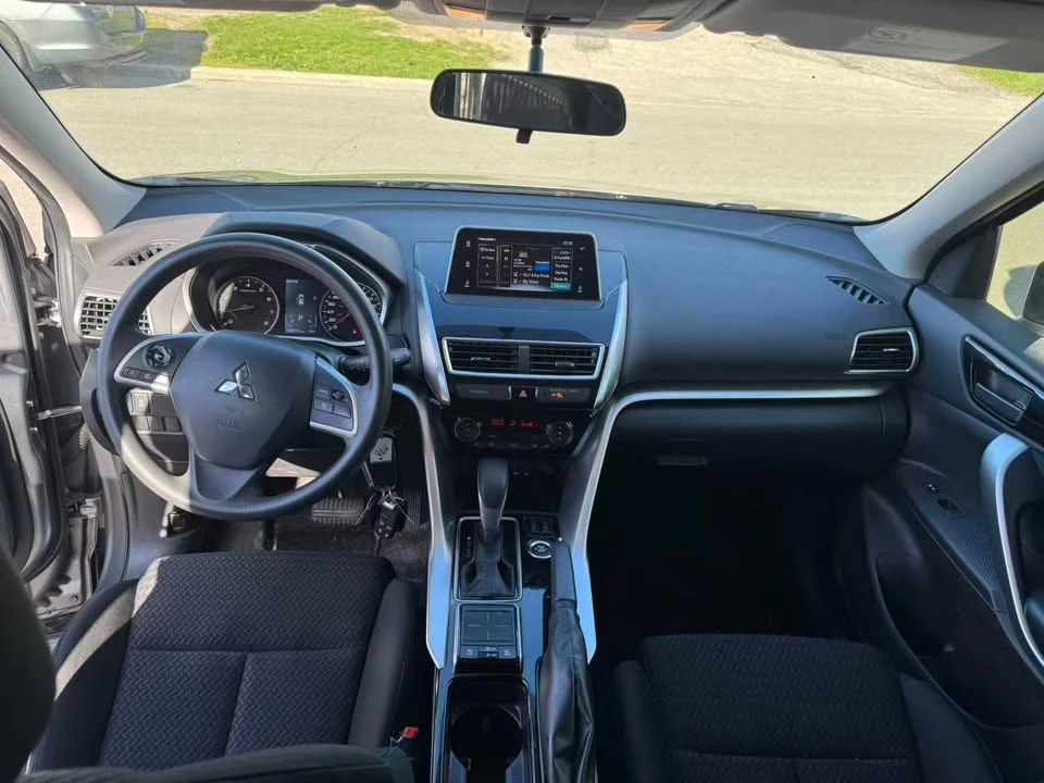 2020 Mitsubishi Eclipse Cross - Image 8 of 13