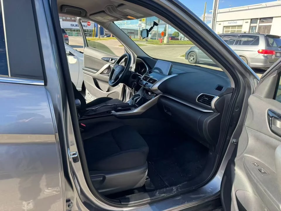 2020 Mitsubishi Eclipse Cross - Image 10 of 13